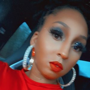 Meet your Posher, Lanesha
